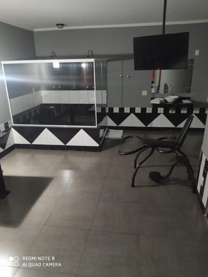 Movie Inn Motel E Hospedagem (Adults Only) Ribeirao Preto Exterior photo