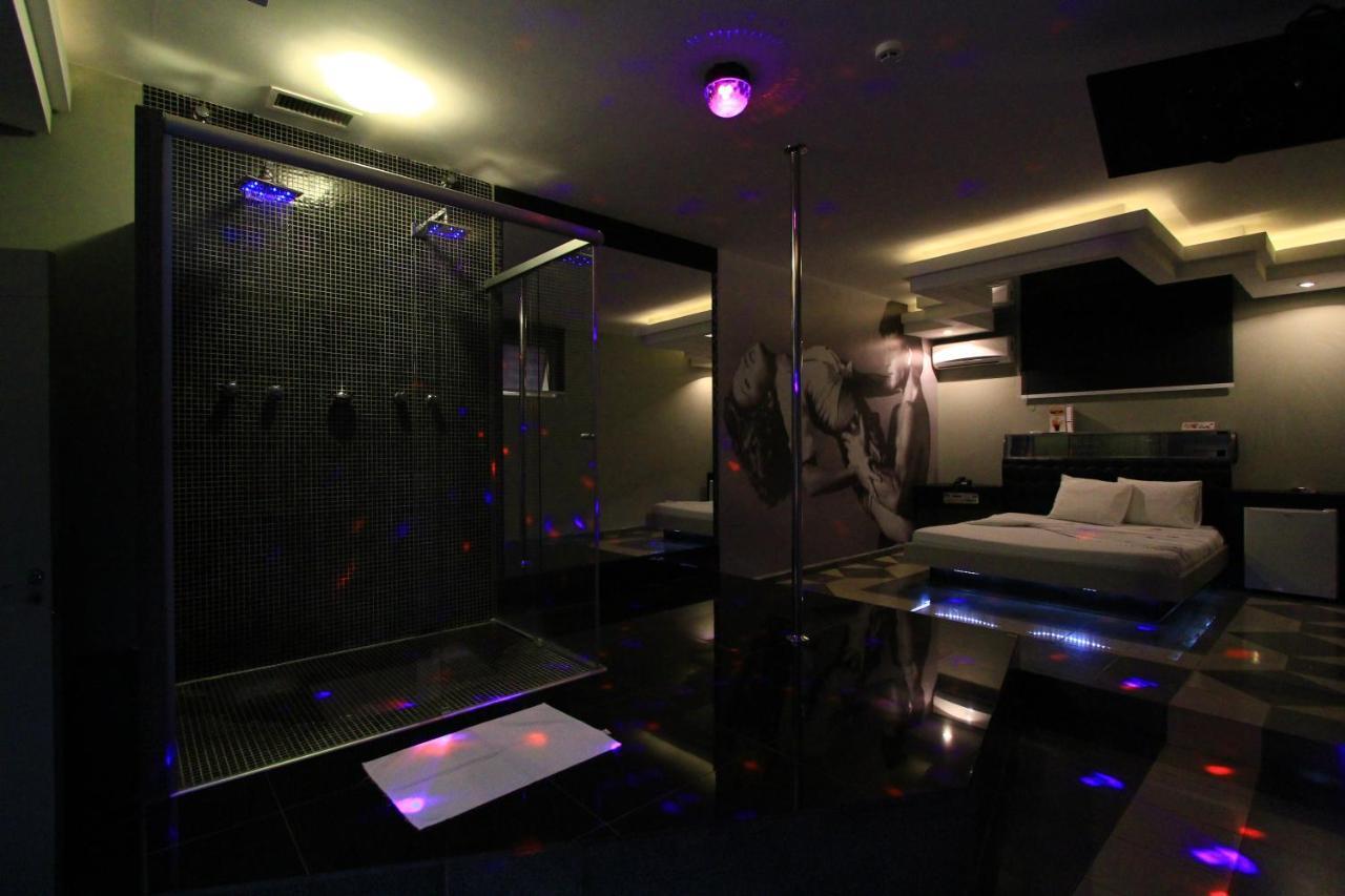 Movie Inn Motel E Hospedagem (Adults Only) Ribeirao Preto Exterior photo